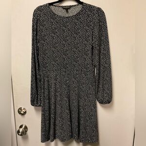Banana‎ Republic B&W dress Sz M